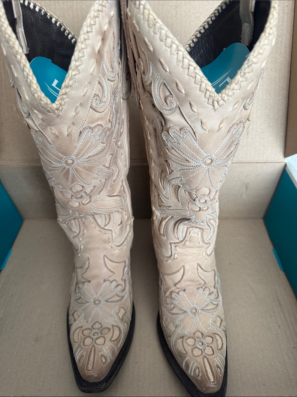 Embroidered *Wide Calf* Cream Women's Western Heeled Boots